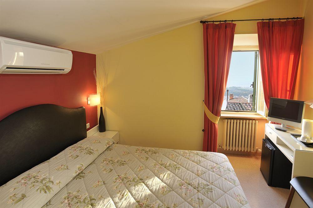 Hotel Eden Perugia Luaran gambar